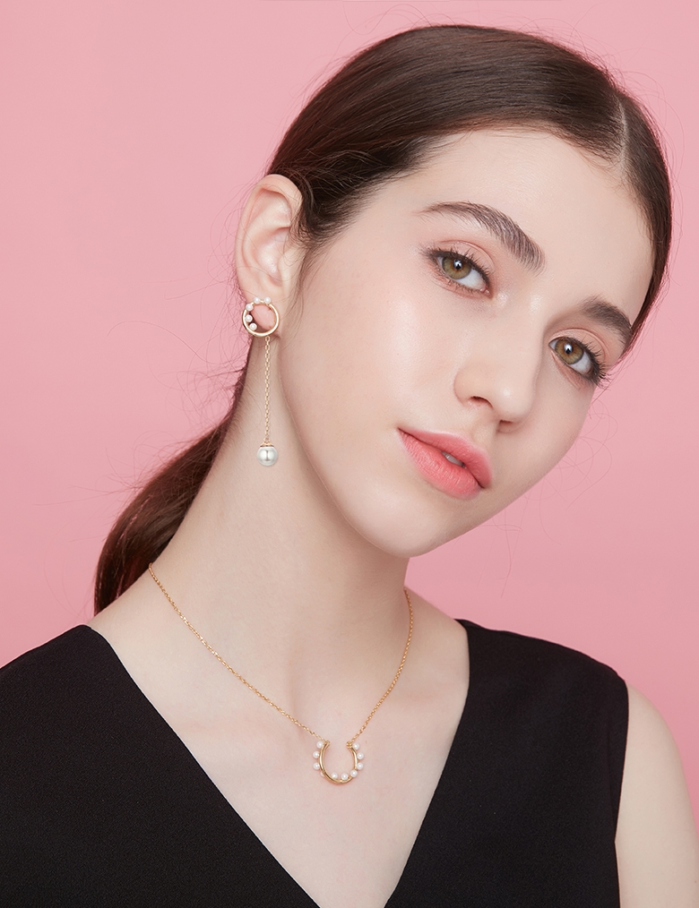 项链• 珍珠乐园系列 Pearls Around Necklace环形珍珠项链